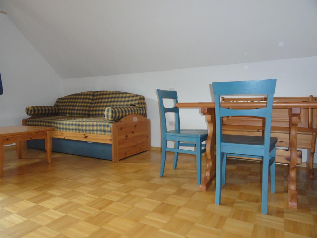 Farm Stay Dolinar Krainer Bohinjska Bela Habitación foto
